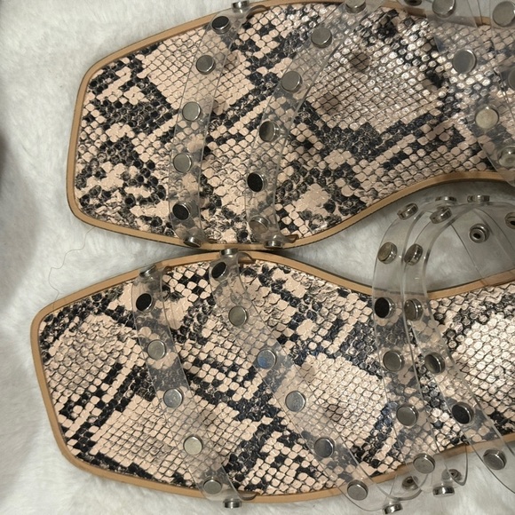 NEW Chic Snakeskin Women's Sandals with Clear Straps - Picture 3 of 6